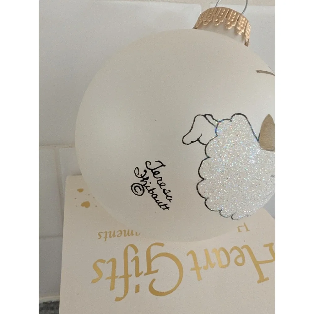 New in box Hand Painted Teresa Thibault Ornament, New Baby‎